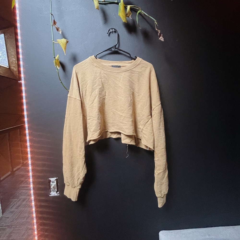 Cropped long sleeve